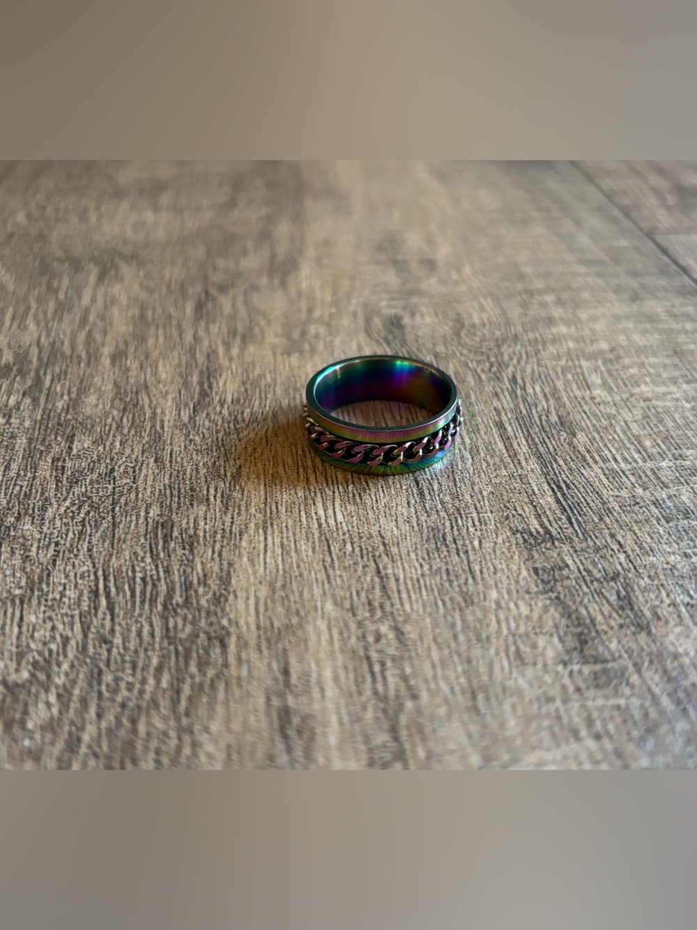Men’s plus size 15 silver tone multi-color iridescent chain accent ring
